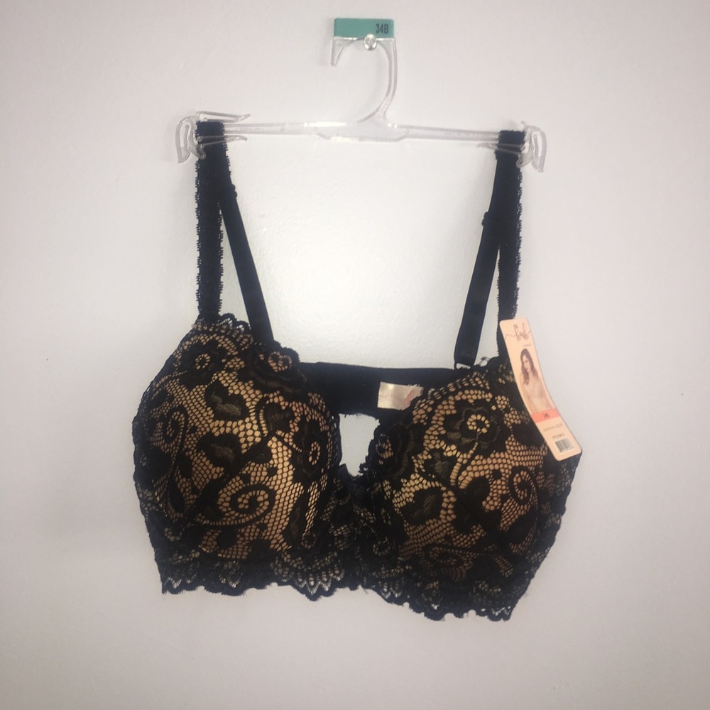 Black lace bra